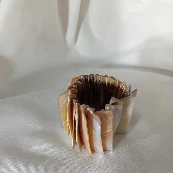 Abalone Shell Bracelet* - Picture 3 of 7